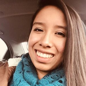 Meet your Posher, Alondra